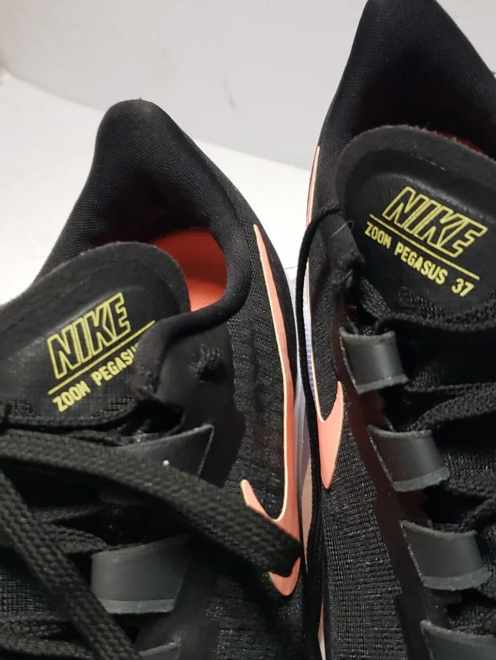 NIKE Air Zoom Pegasus 37 Black/Bright Men's Sneakers Size 9.5 (27.5 Cms)